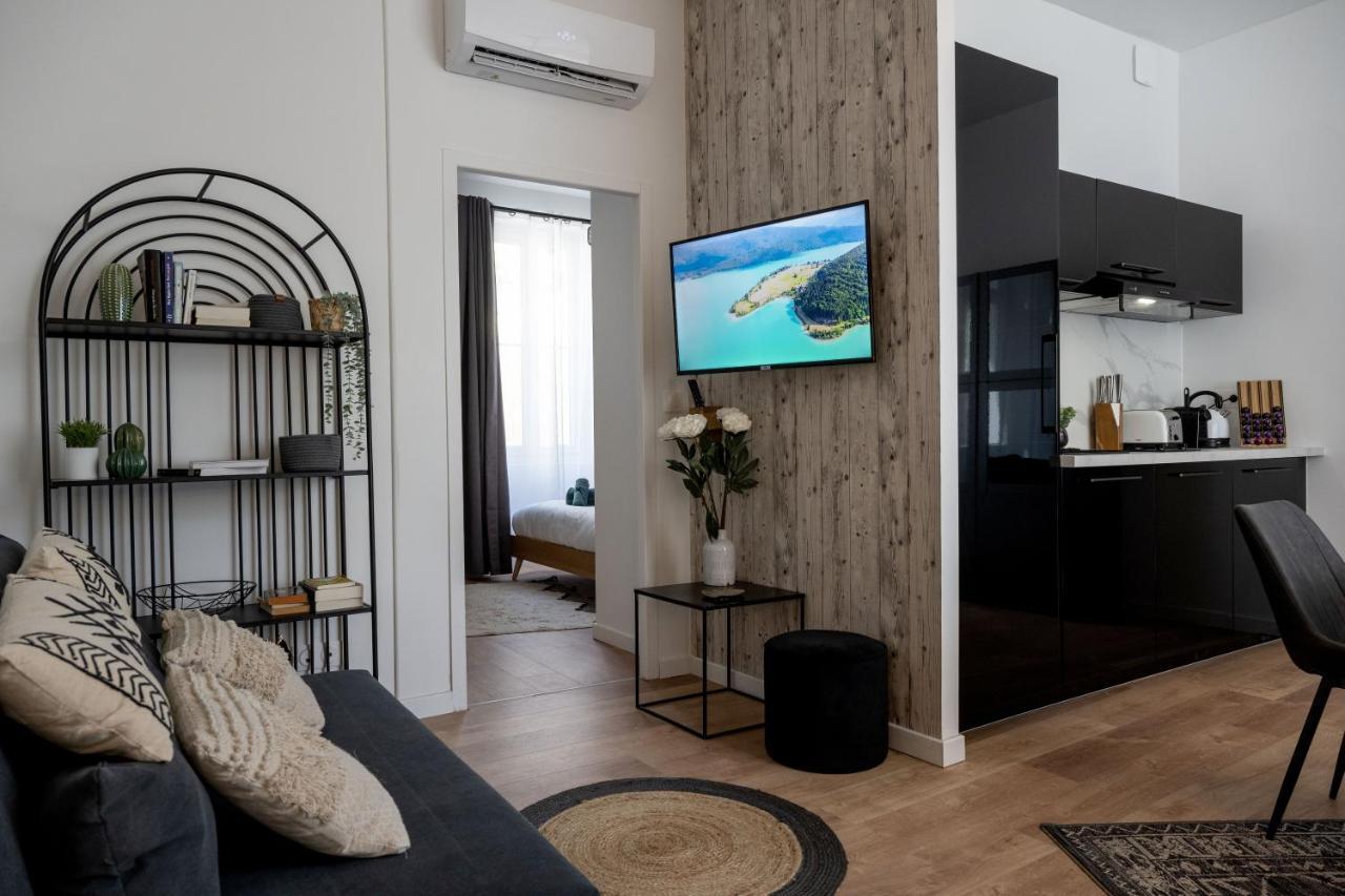 Appart-Hotel De Standing Avec Jacuzzi Privatisable En Option Perigueux Luaran gambar
